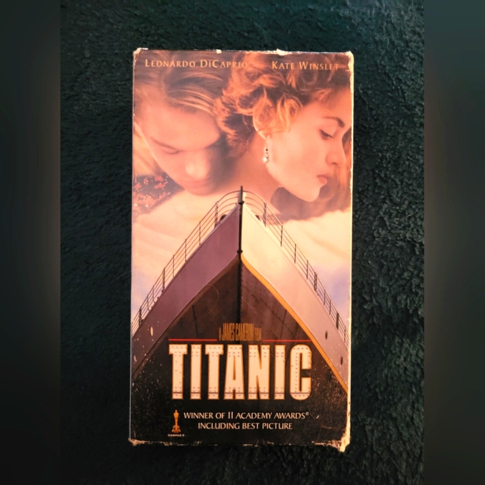 ORIGINAL TITANIC VHS SET